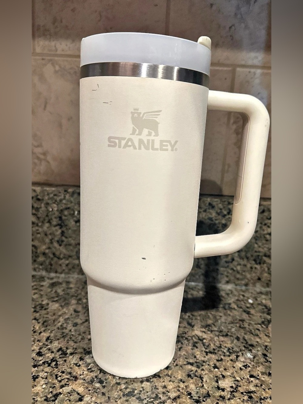 Stanley Quencher H2.0 FlowState Tumbler 30 oz cream Tumbler